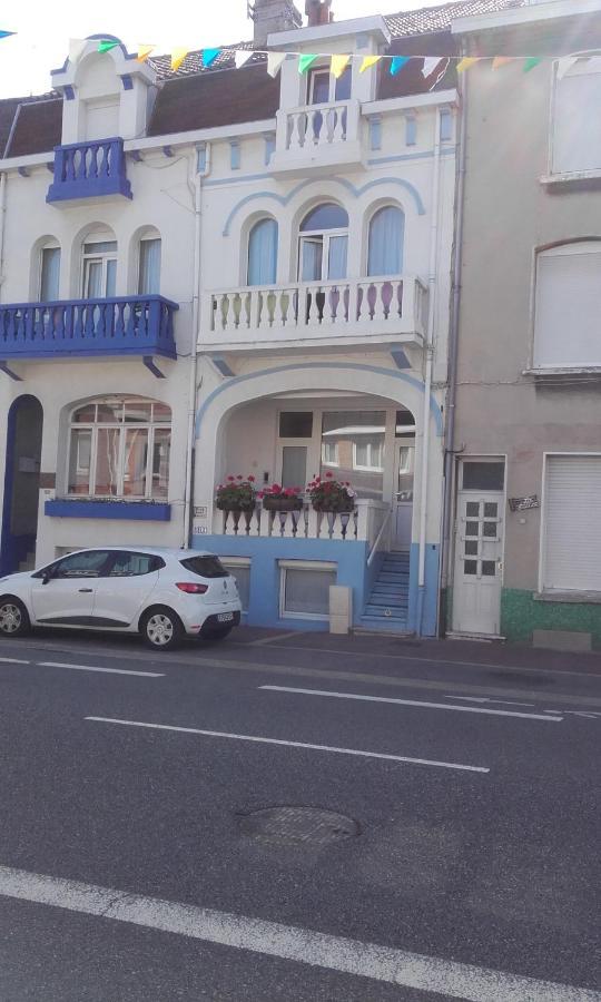 דירות בריי-דון Beau T2 A 200 M Plage Proche Commerces Et Restaurants מראה חיצוני תמונה